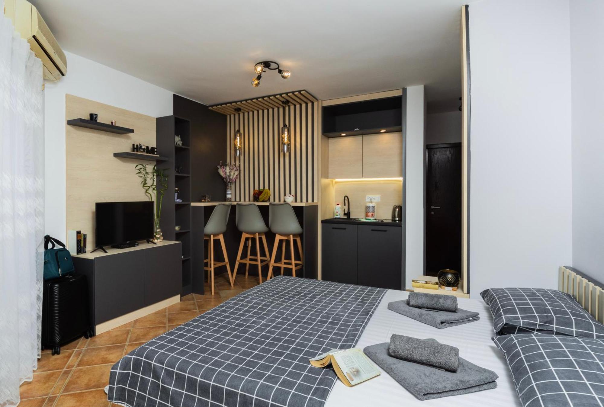 Adzic Apartments ブドヴァ エクステリア 写真