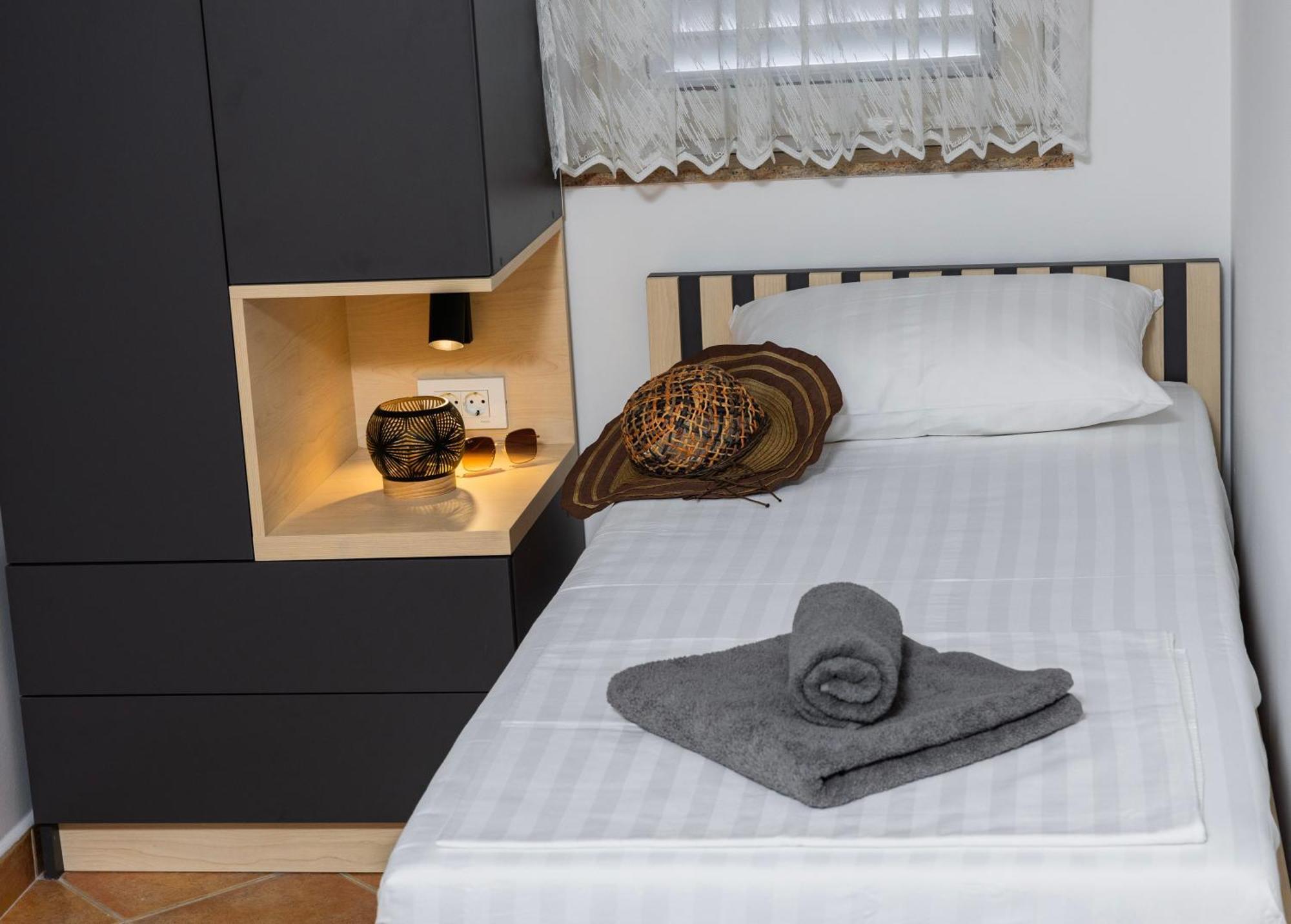 Adzic Apartments ブドヴァ エクステリア 写真