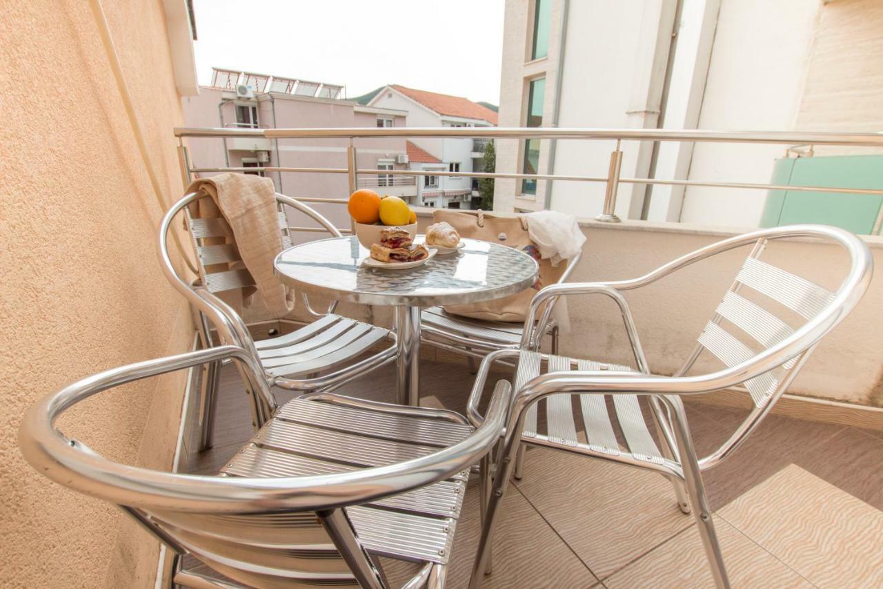 Adzic Apartments ブドヴァ エクステリア 写真