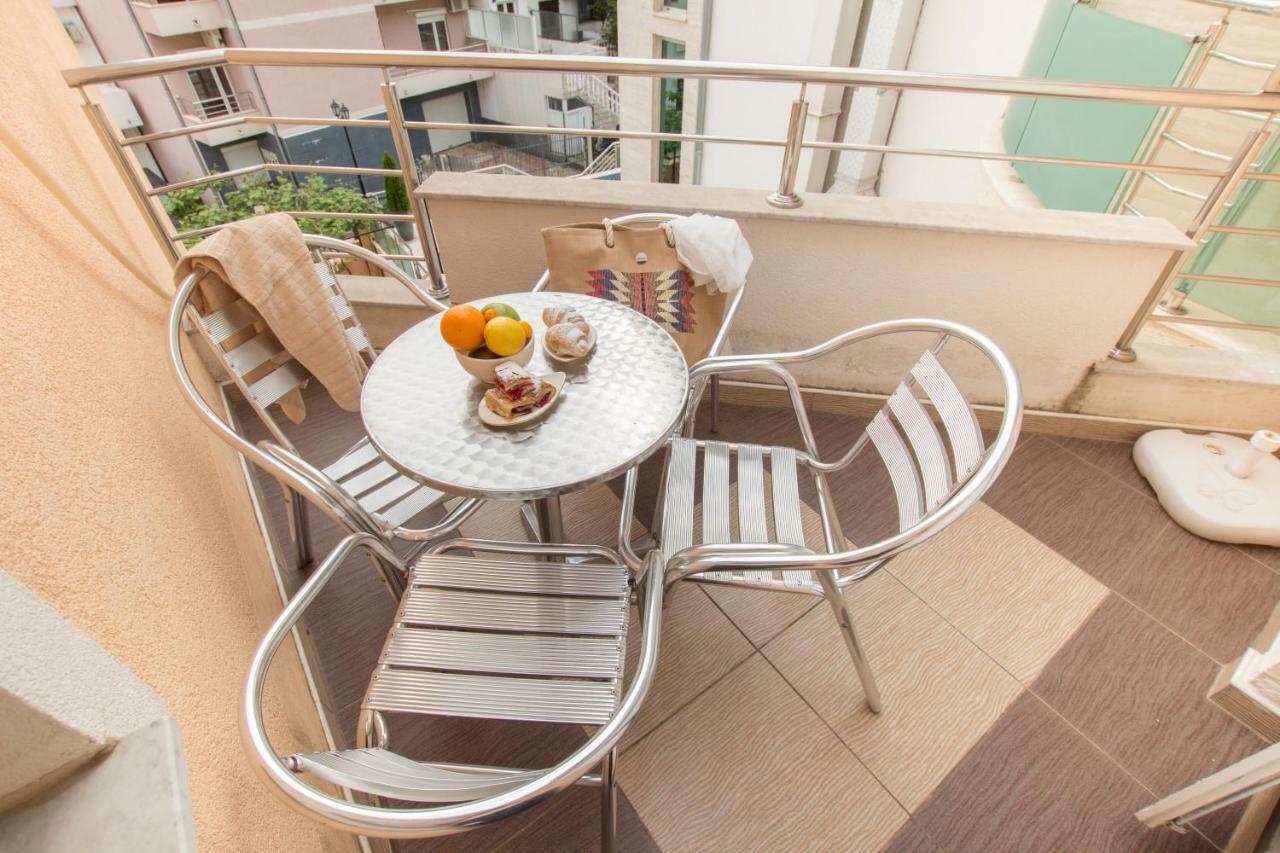 Adzic Apartments ブドヴァ エクステリア 写真